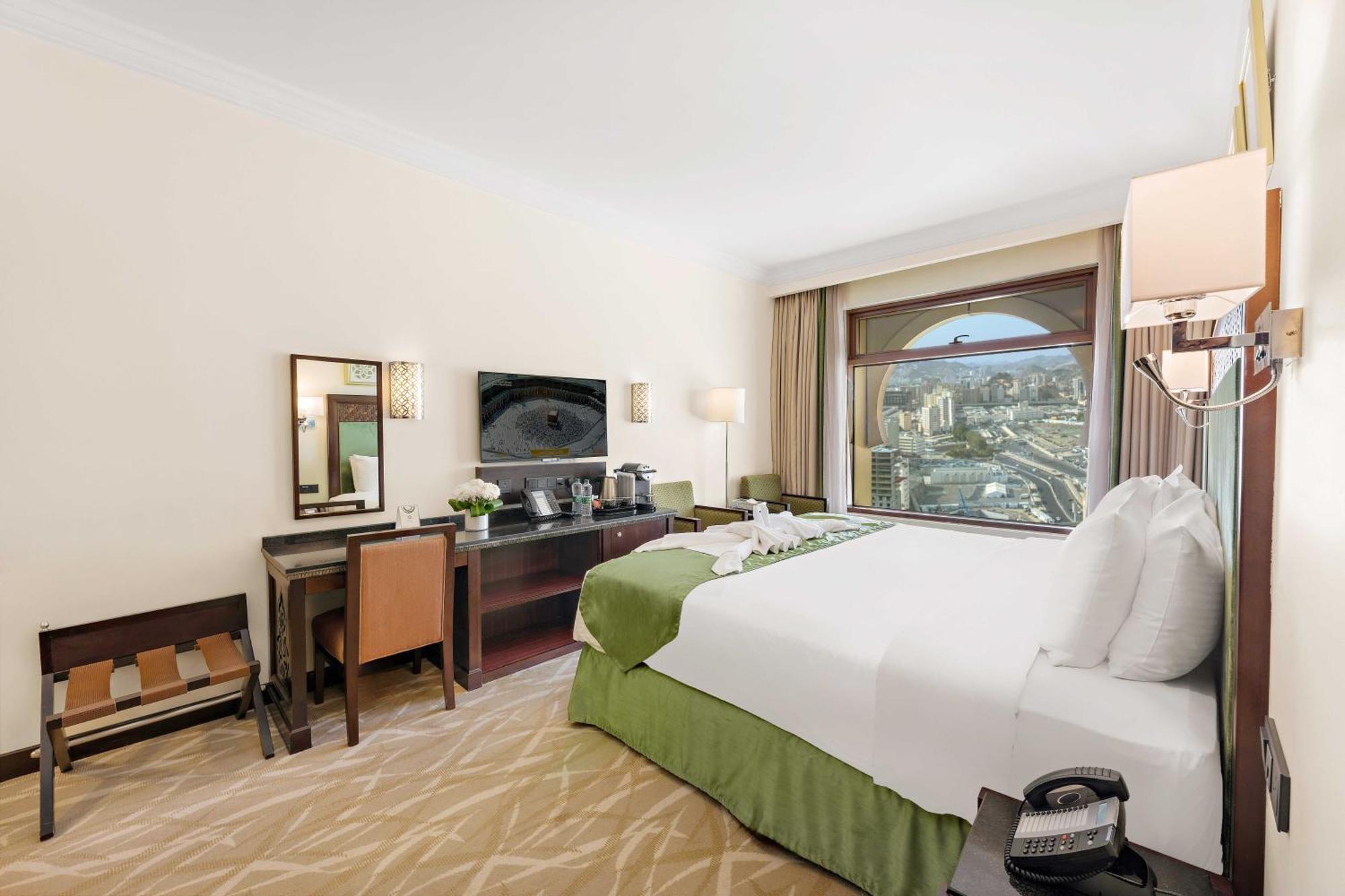 Anjum Makkah Hotel Mekka Rum bild A room at the hotel
